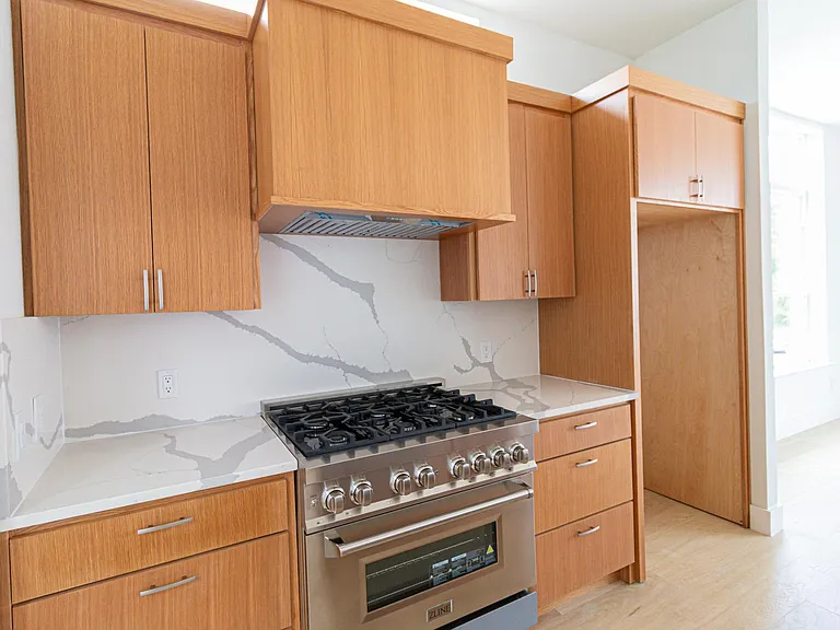 4210 Roseland Ave #101 — Photo 39