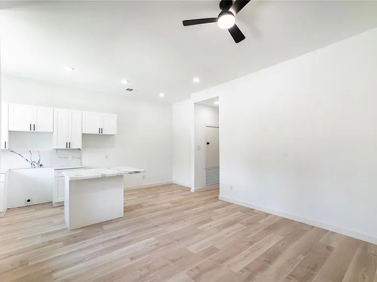 331 Delaware St — Photo 3