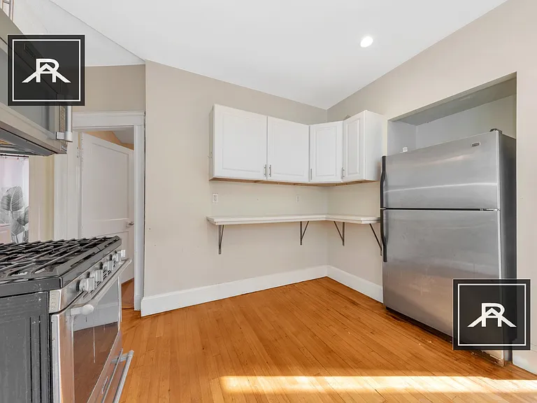 298-300 Alewife Brook Pkwy #2 — Photo 3