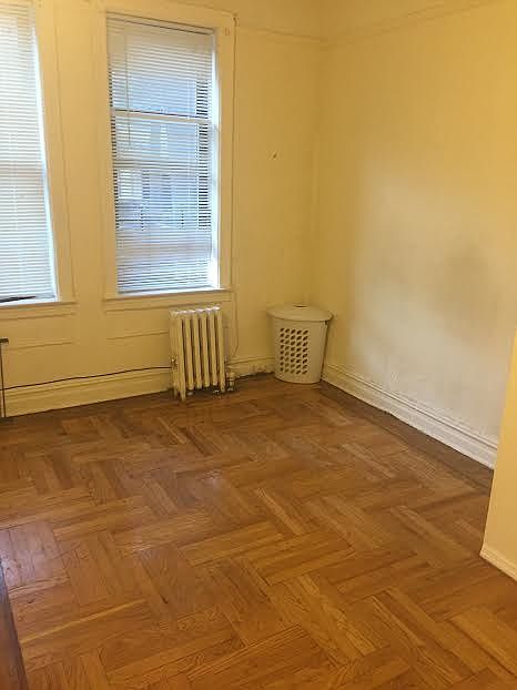 2nd image of 1119 E 12th St