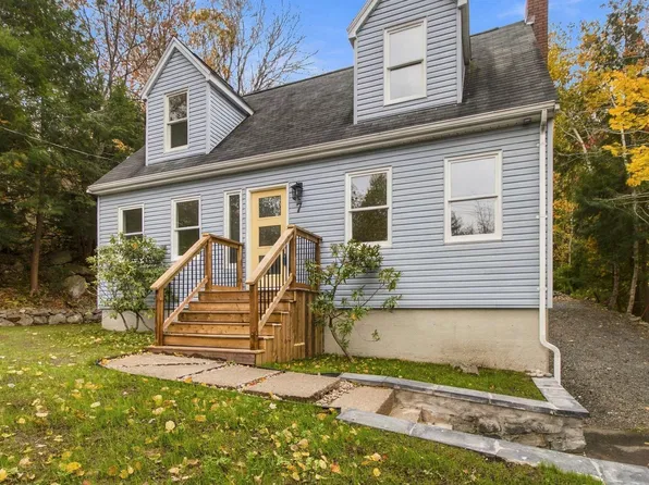 7 Millview Ave, Bedford, NS B4A 1G6