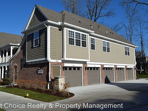4th image of 54189 Bay Point Dr
