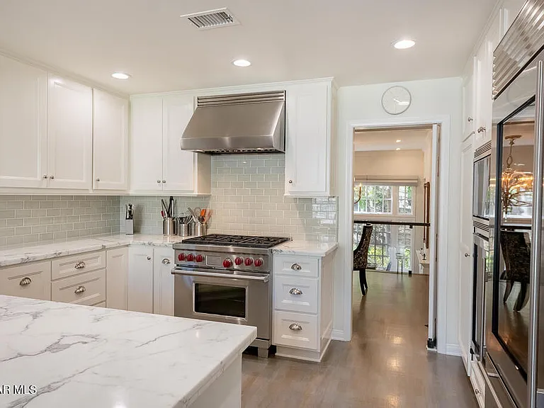 2491 Swanfield Ct — Photo 15