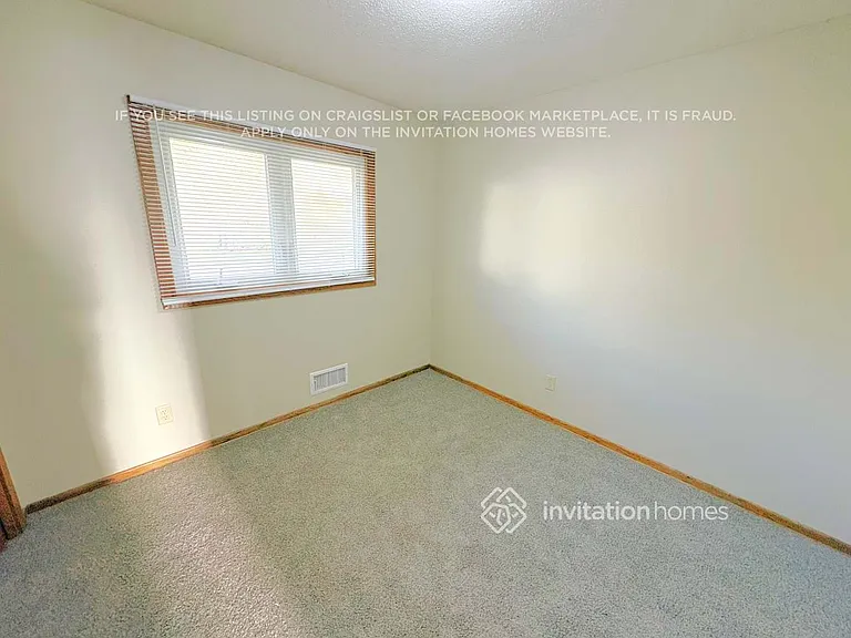 1411 Bidwell St — Photo 10
