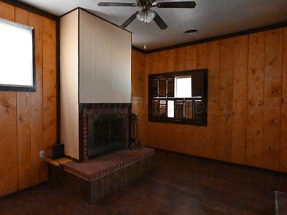 5th image of 210 S Mackenzie Ave