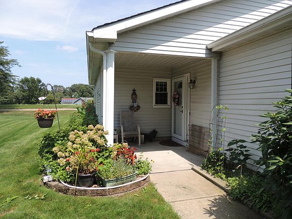 3rd image of 1965 Cherryvale Ct
