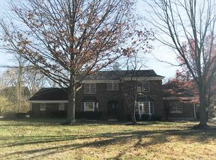 9814 Sunset Greens Dr, Saint Louis, MO 63127