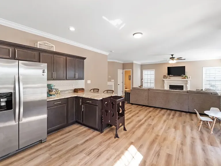 1151 Terraceside Cir — Photo 16