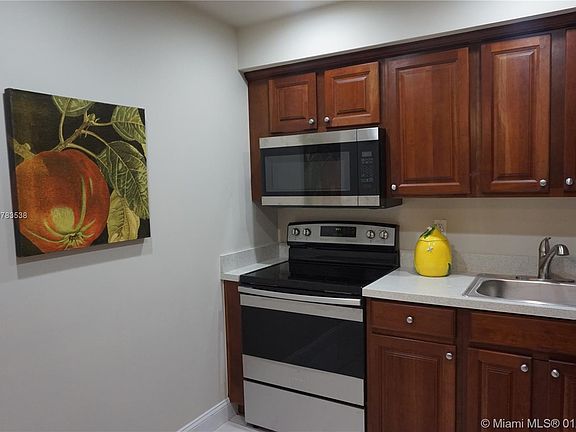 3rd image of 13131 Ixora Ct #A-2