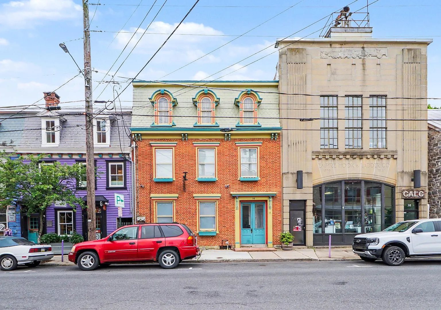 36 W Pomfret St — Photo 4