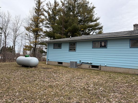 5th image of 13892 Behning Rd