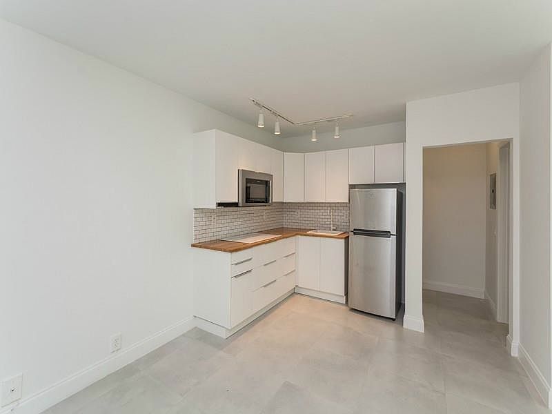 1st image of 2843 Sheridan Ave
