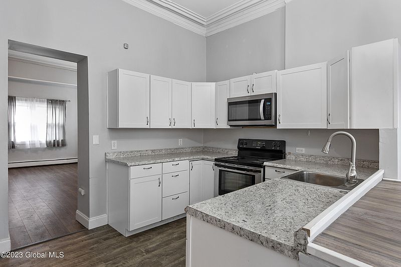 5th image of 244 Lark Street