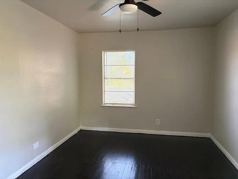 5782 Belcrest St — Photo 10