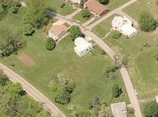 178 Red Peak Cir, Parkersburg, WV 26104