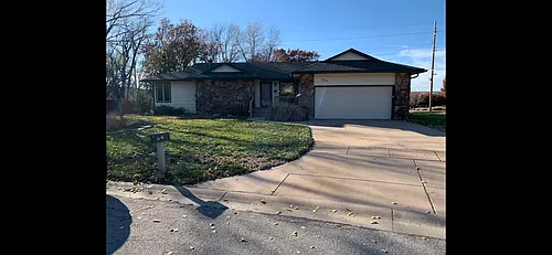 2517 N Claiborn Cir Photo 1