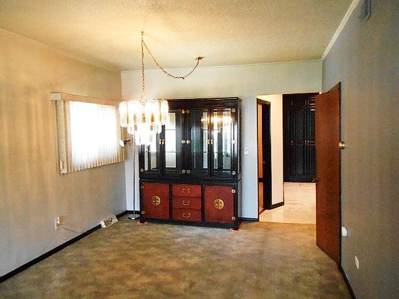 4th image of 1126 Thomas Ave