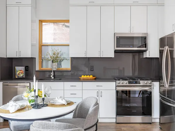 211 Jackson Street image 1 of 23