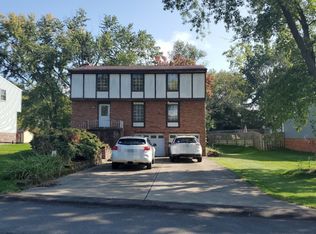 5064 Meadowridge Ln, Gibsonia, PA