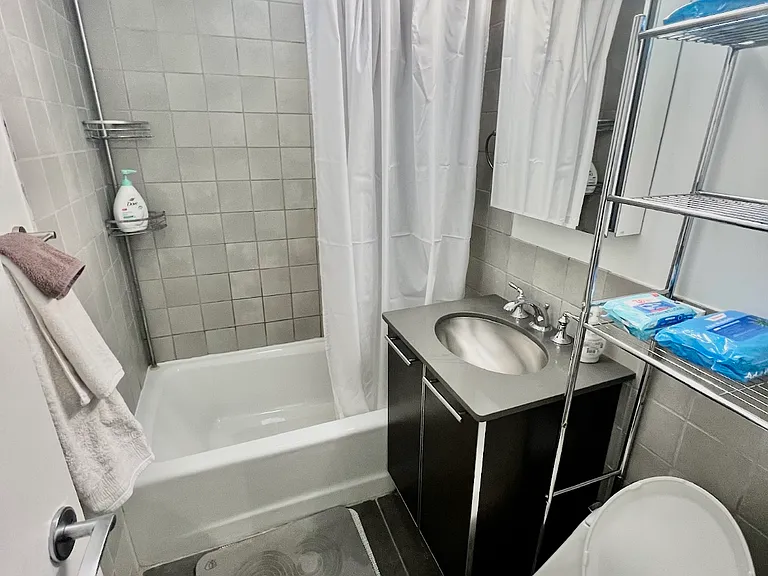 215 E 81st St #6B — Photo 8