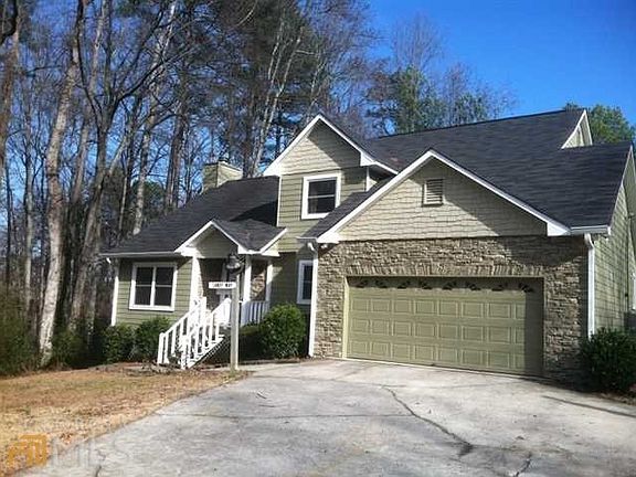 4th image of 2542 Poplar St