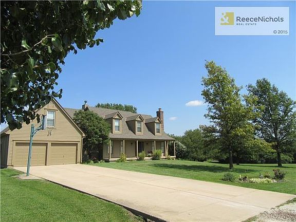 2nd image of 4500 Hilltop Cir