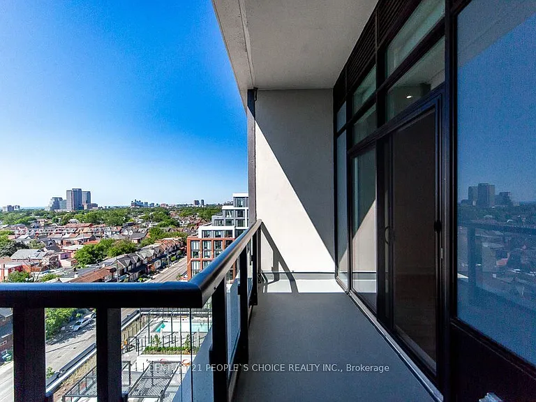858 Dupont St #Penthouse 32 — Photo 43