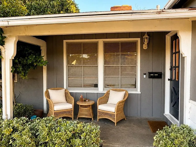 12612 Martha St — Photo 17