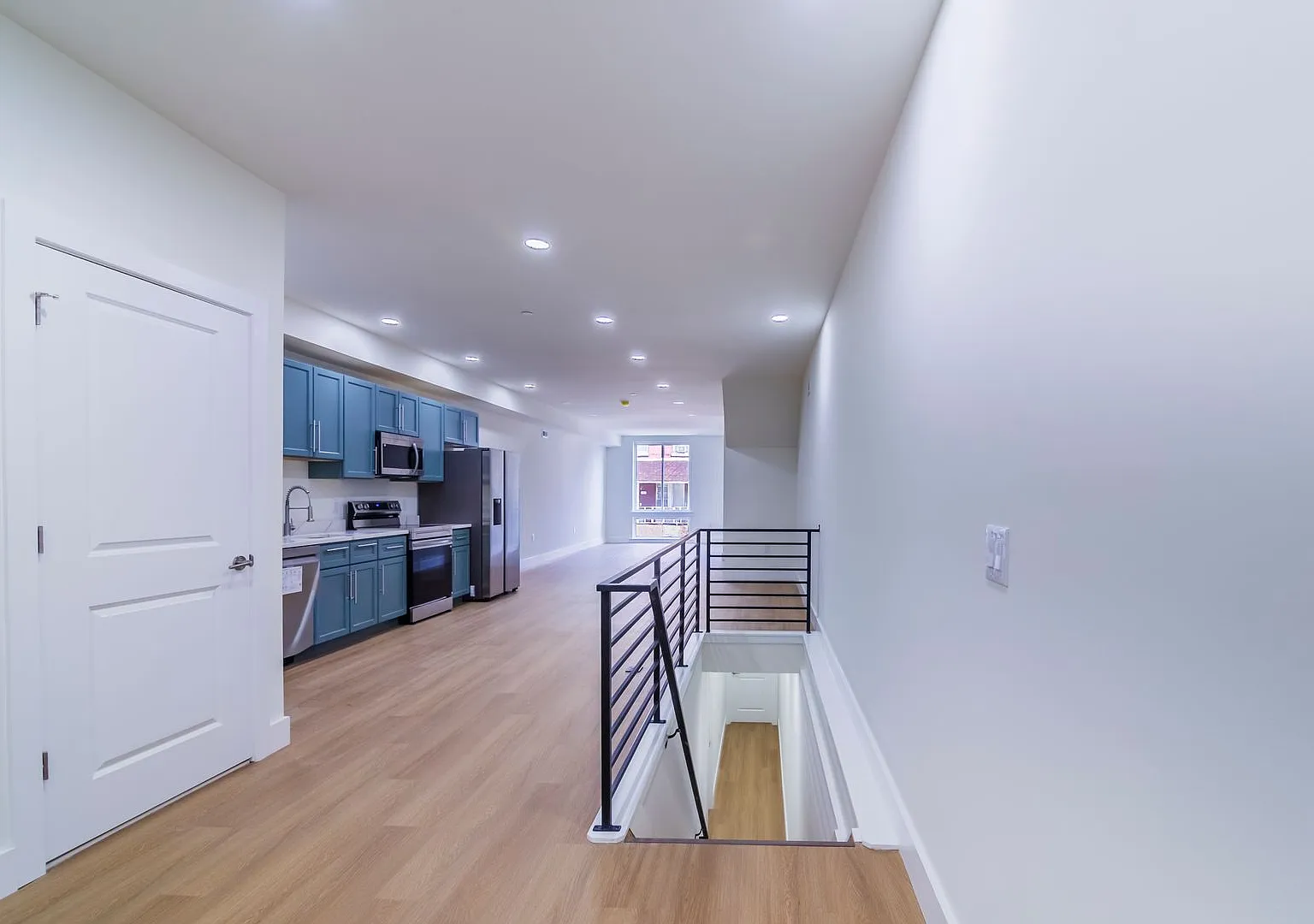 3956 Parrish St — Photo 2