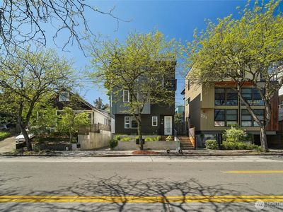 219 23rd Ave E #A, Seattle, WA, 98112