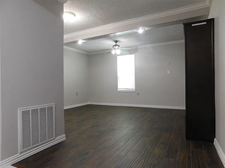 1409 Wentworth St #B — Photo 2