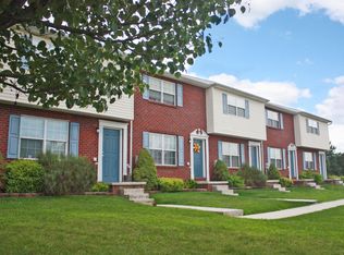 75A Oak Dr #A, New Oxford, PA 17350