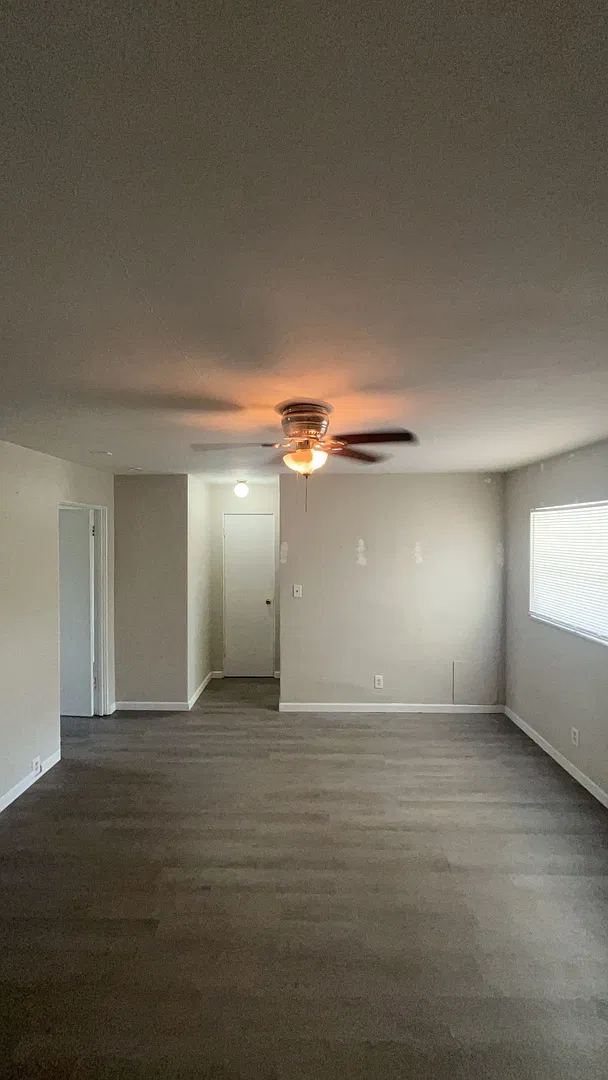 1 bedroom, 1 Bath Apartment — Photo 3