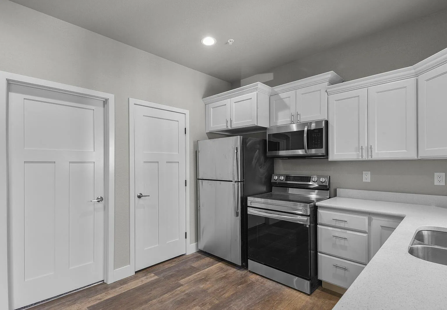 3 bed, 1300 sqft, $1,795 — Photo 4