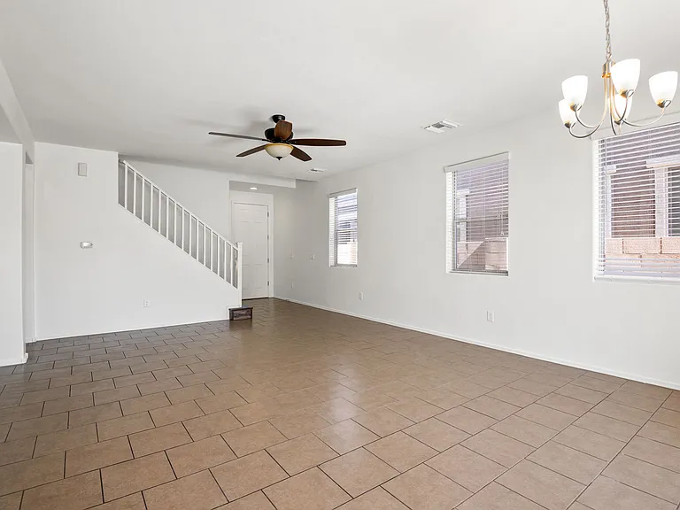 8034 S Dolphin Way — Photo 7