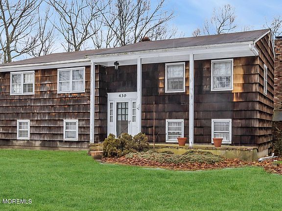 2nd image of 430 Ely Harmony Road