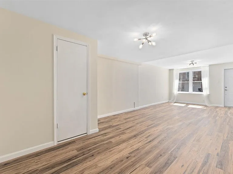 21 Wallis Ave #1 — Photo 4