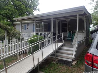 1590 Alamo Beach Rd, Pipe Creek, TX 78063