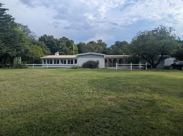 11600 E Wilshire Ter, Wichita, KS 67207