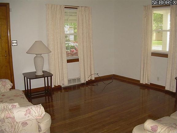 2nd image of 1000 Hammel St
