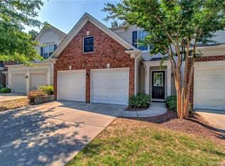 8908 Kirkley View Ct, Charlotte, NC 28277