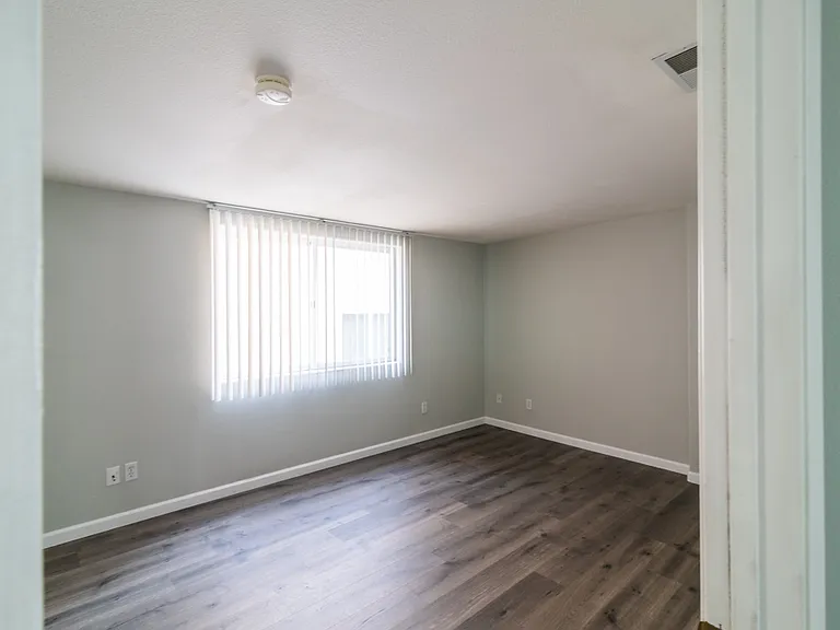 Rear ensuite bedroom on third floor