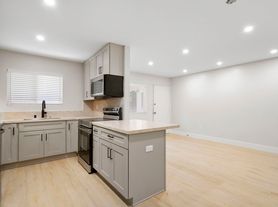 Casa Sol Modern Living Awaits! Brand-New 1 Bedroom Steps from Adams Ave
