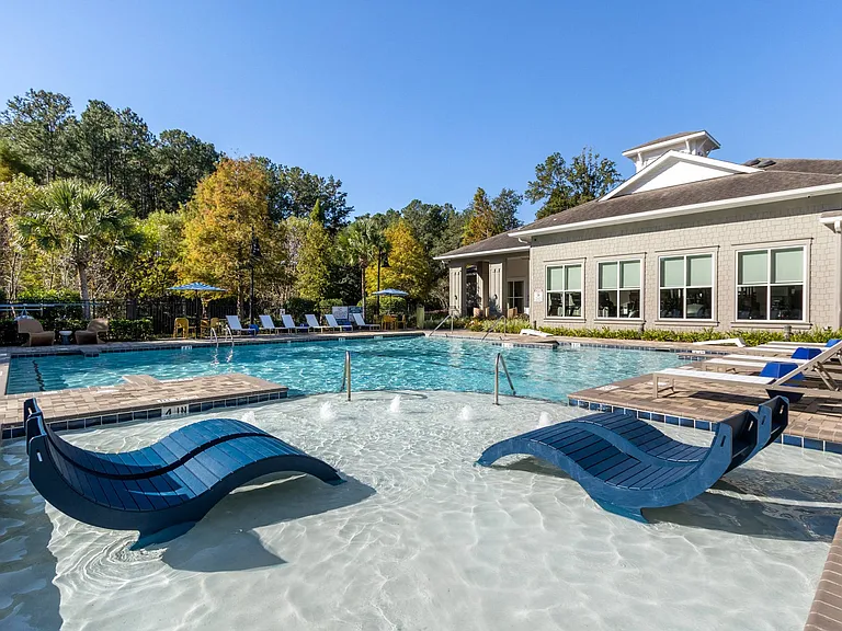 The Avenues at Verdier Pointe, Charleston, SC, Tanning Deck