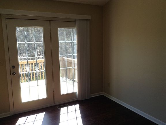 3rd image of 2580 Evergreen Dr