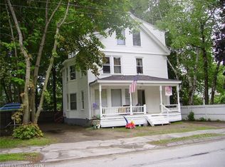 35 Burleigh St, Waterville, ME 04901
