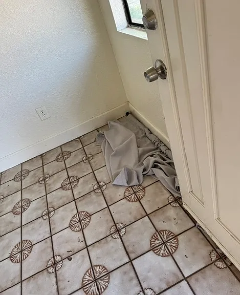 715 W Dover Dr — Photo 11