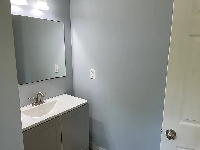 513 S Lee St — Photo 11