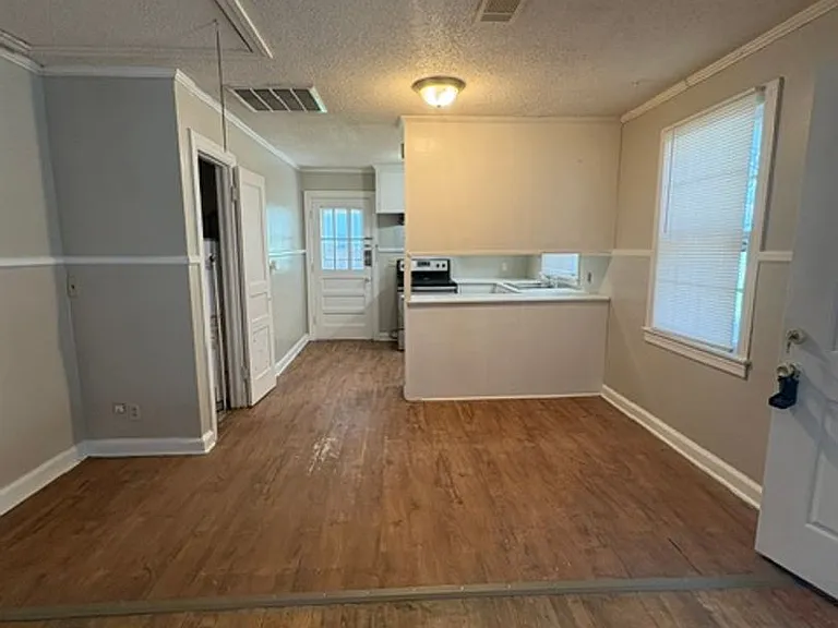 1002 Chickasaw Trl — Photo 5