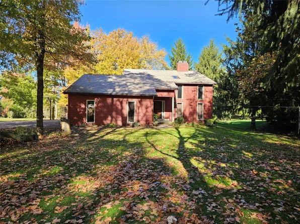 5604 Swanville Rd, Erie, PA 16506